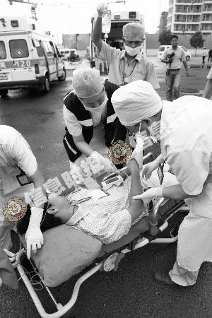 ��خ�^(q��)�e�����а���ȼ�¼���(y��ng)����Ԯ����(x��)��120����(d��ng)���ȡ����ߡ�